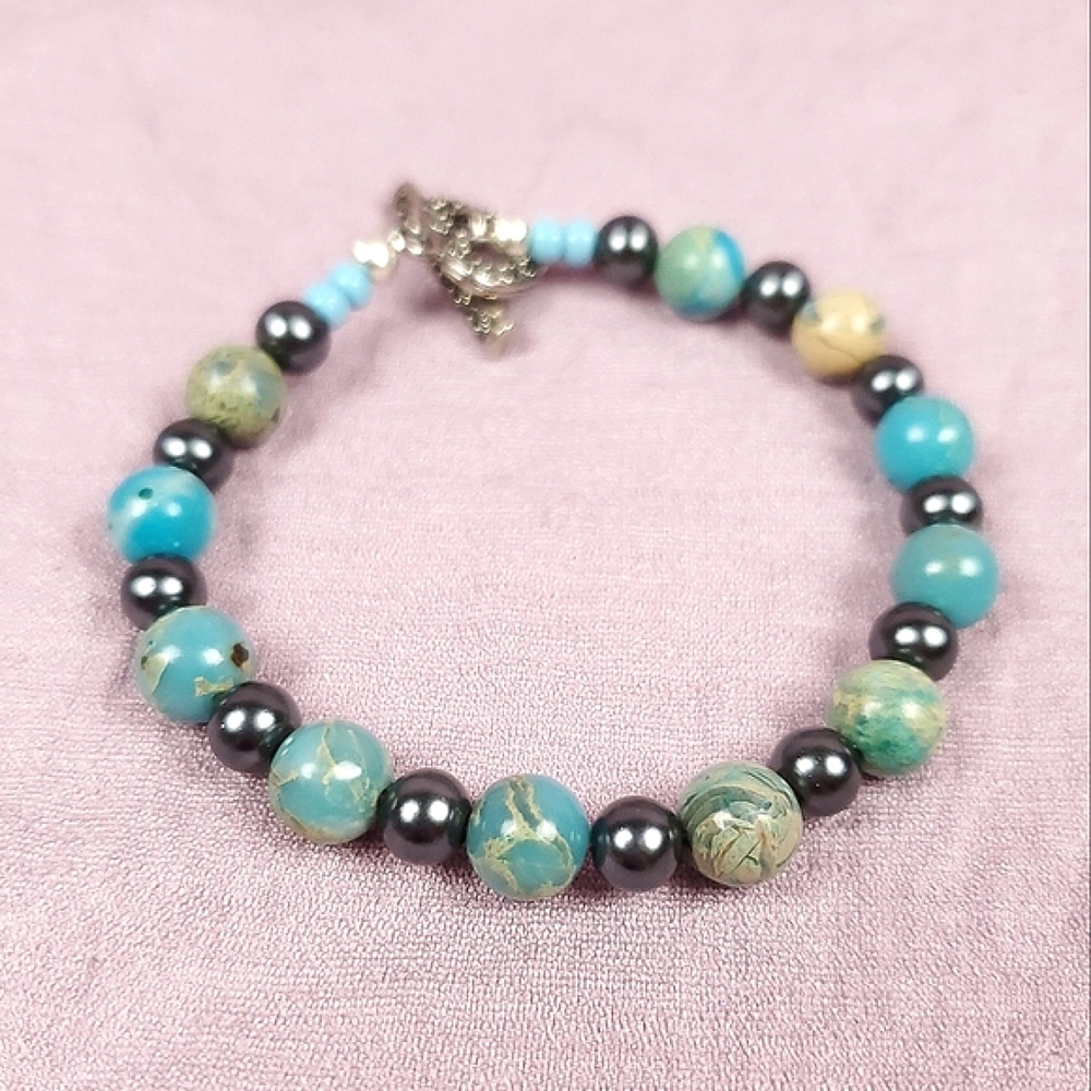 🦋 Turquoise Blue Stone Beaded Bracelet 🦋1/$14~2/$24~3/$30🦋